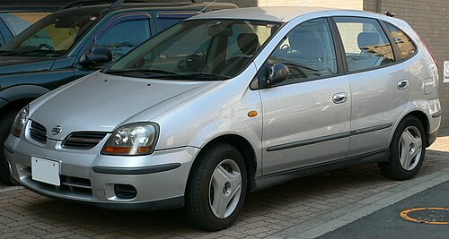 Nissan Almera Tino V10 Mini MPV